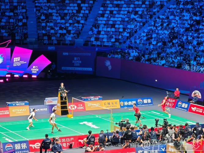 中国羽毛球队击败泰国队锁定苏迪曼杯小组头名 中国羽毛球队击败泰国队锁定苏迪曼杯小组头名
