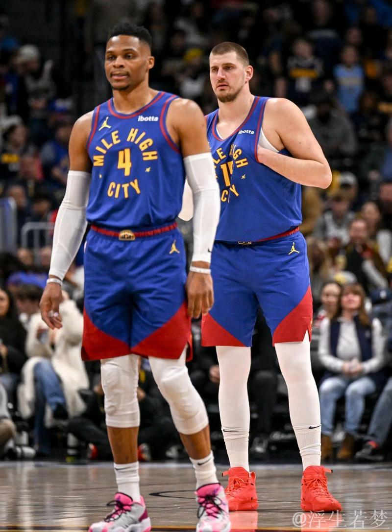 约基奇砍27+14+6威少创双纪录 掘金主场狂胜爵士36分